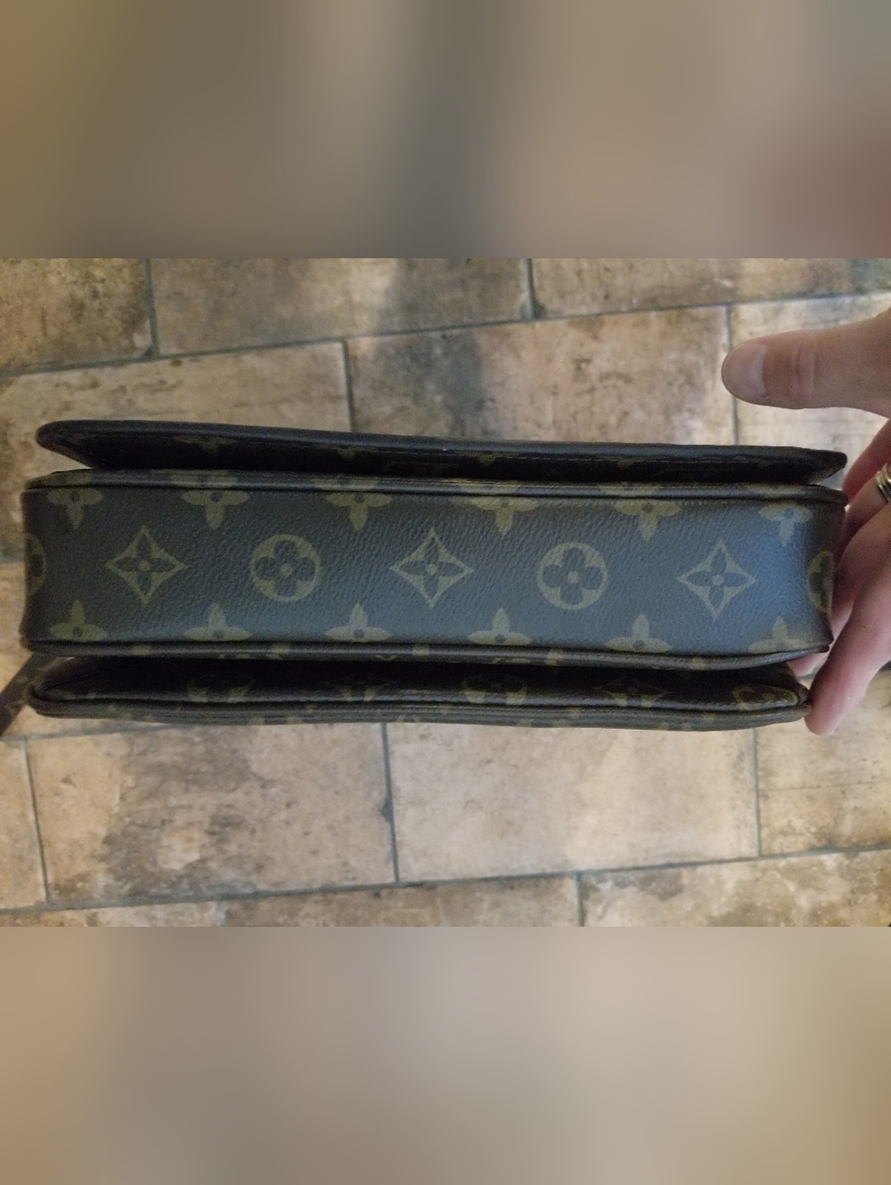 LV Metis Monogram Crossbody with Gold-Tone Lock - Brown - Picture 10 of 15
